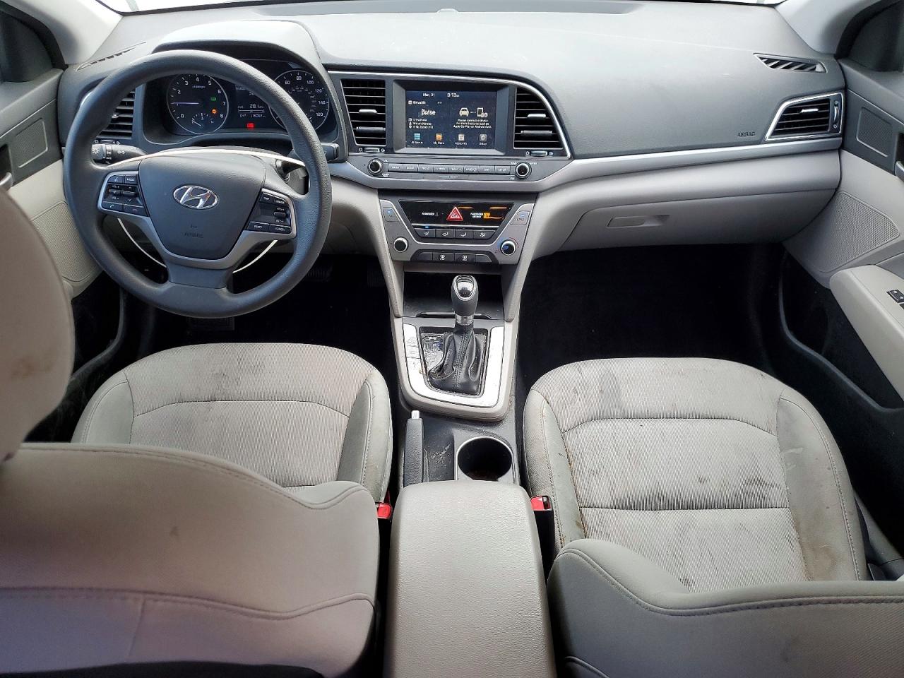 2017 HYUNDAI ELANTRA SE photo 8