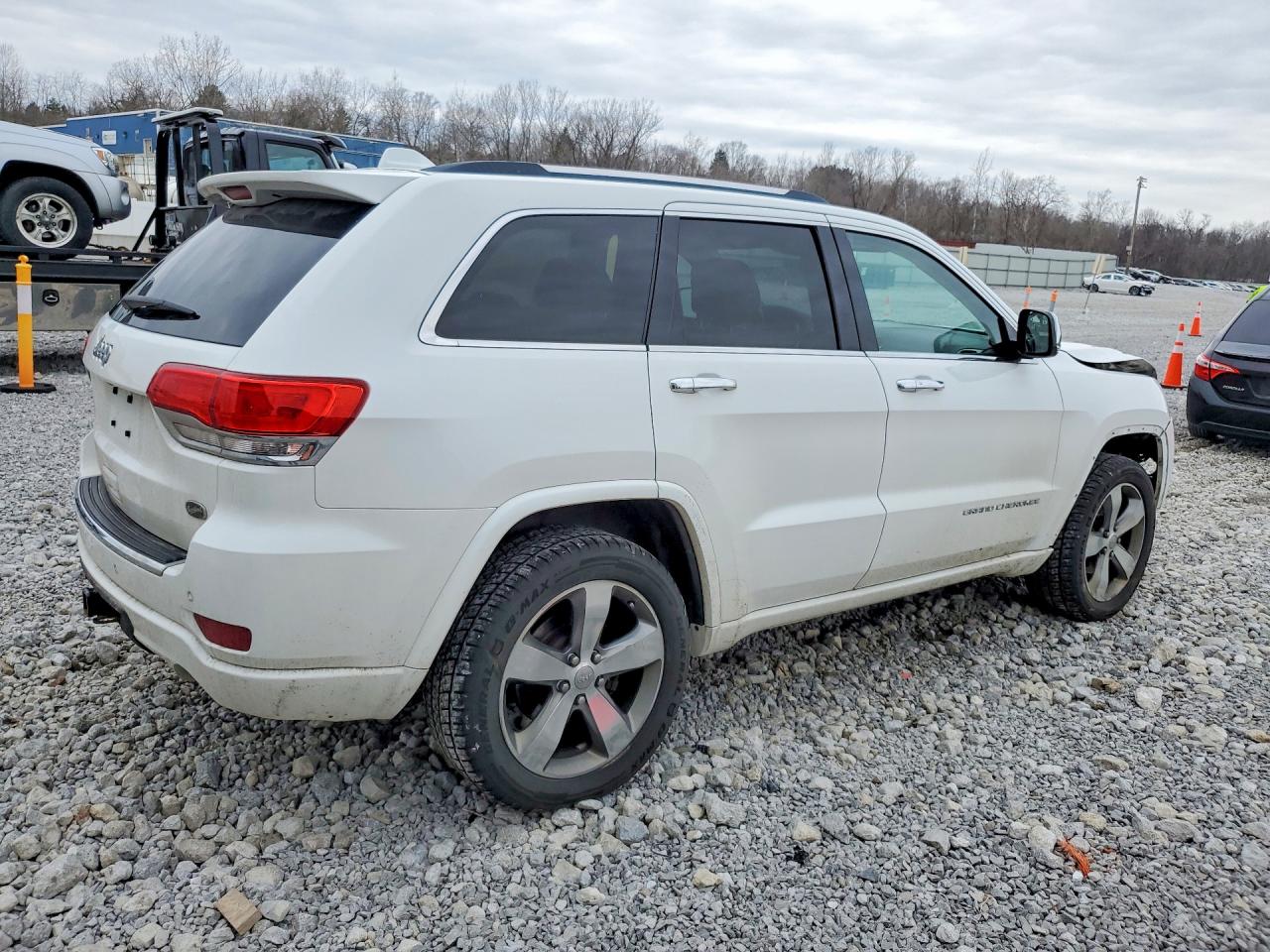 2015 JEEP GRAND CHEROKEE OVERLAND photo 3
