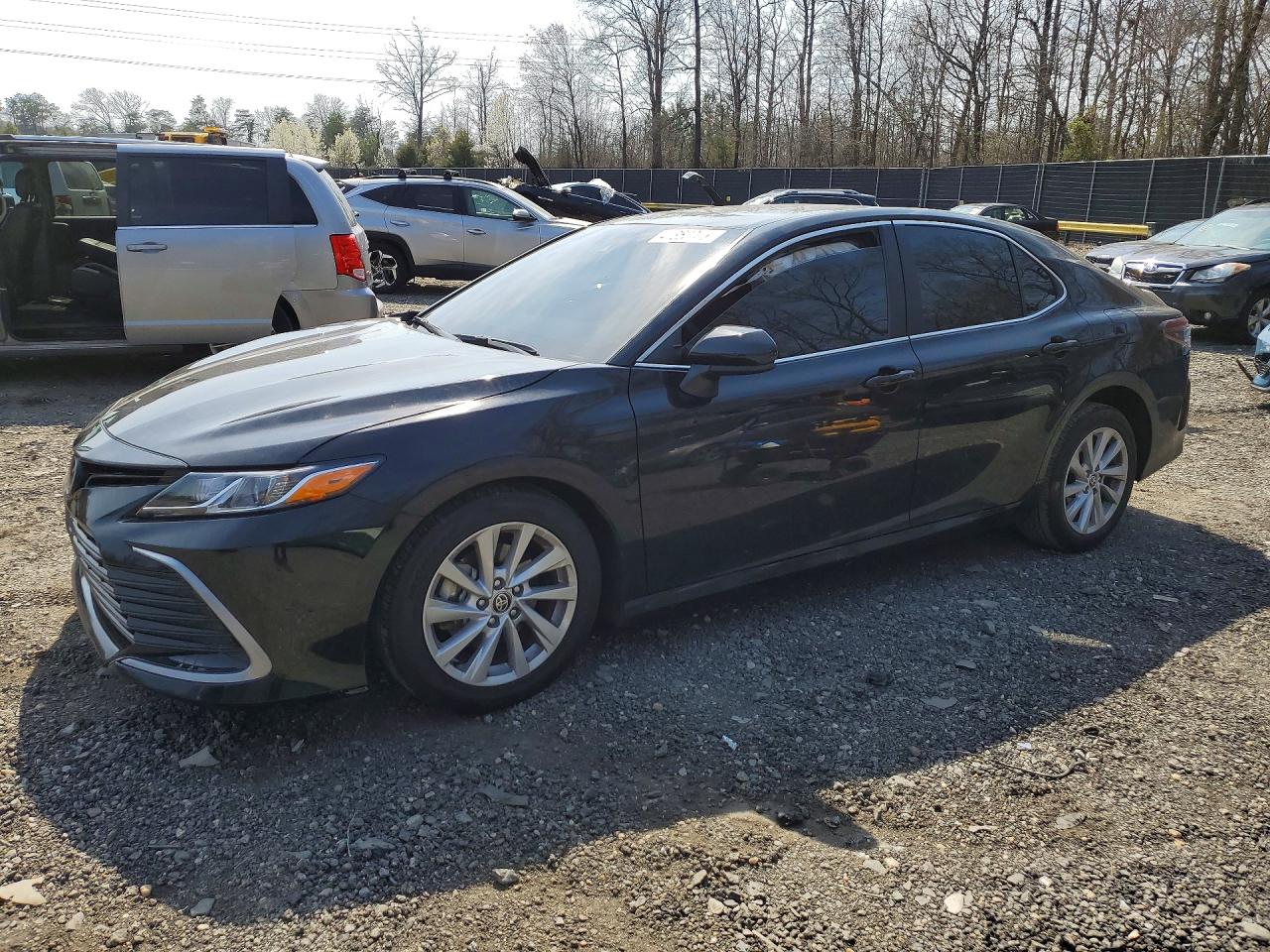 2024 TOYOTA CAMRY