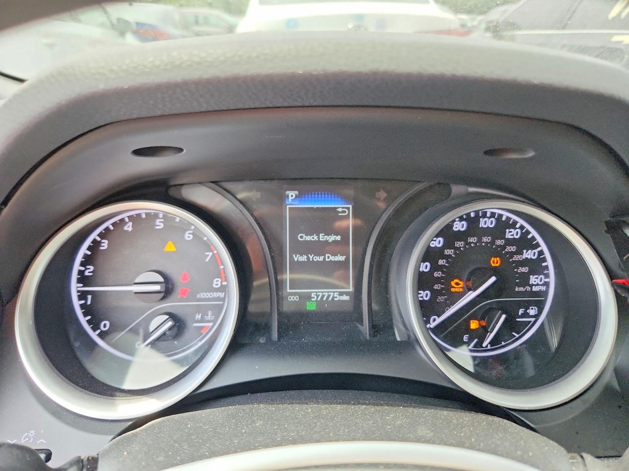 2024 TOYOTA CAMRY LE photo 17