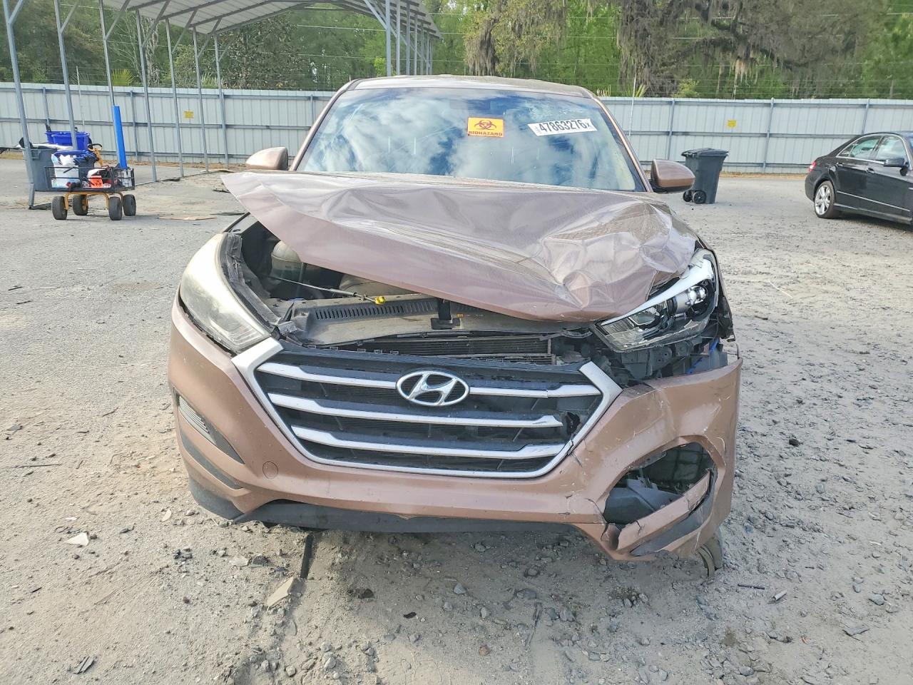 2017 HYUNDAI TUCSON SE photo 9