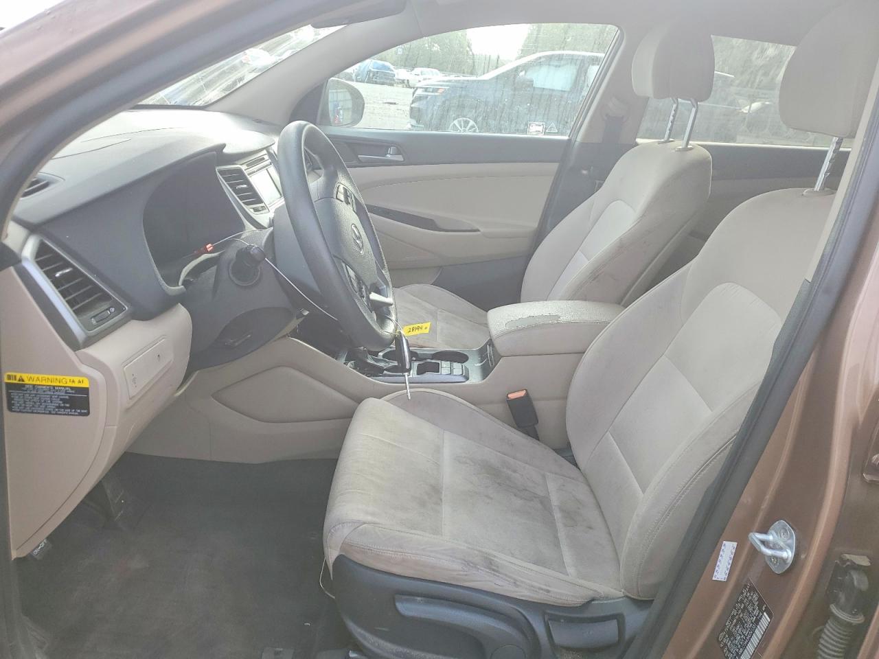 2017 HYUNDAI TUCSON SE photo 13