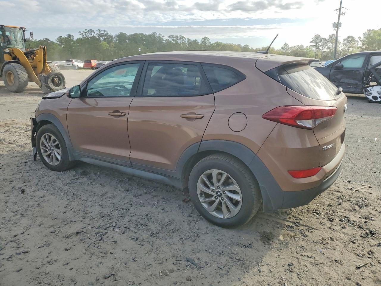 2017 HYUNDAI TUCSON SE photo 3