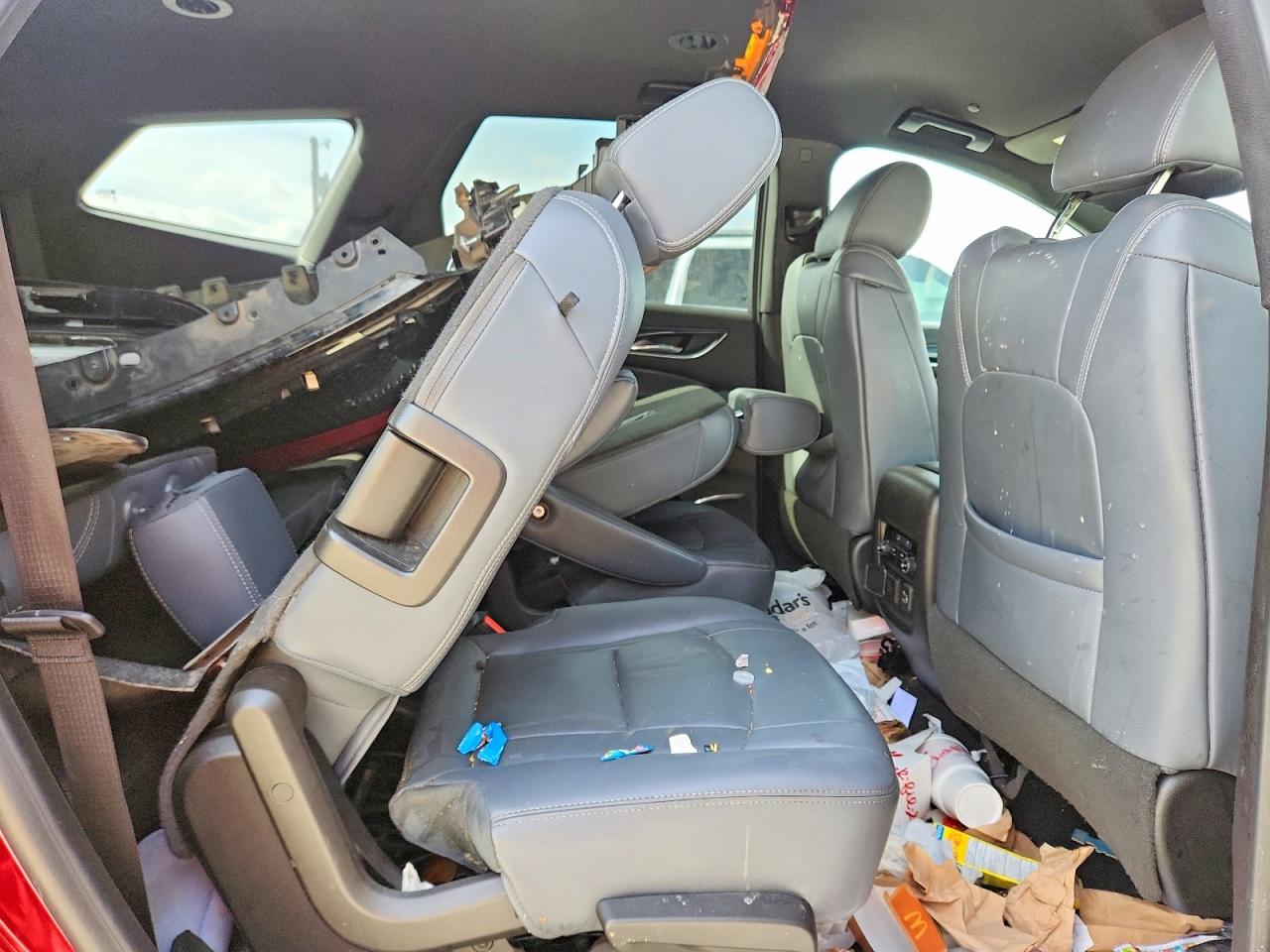 2022 BUICK ENCLAVE ESSENCE photo 28
