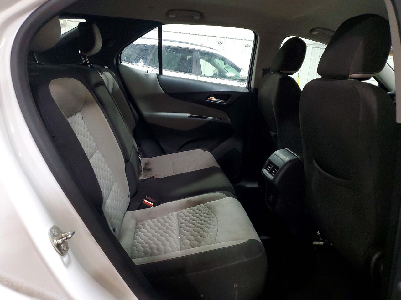 2019 CHEVROLET EQUINOX LS photo 31