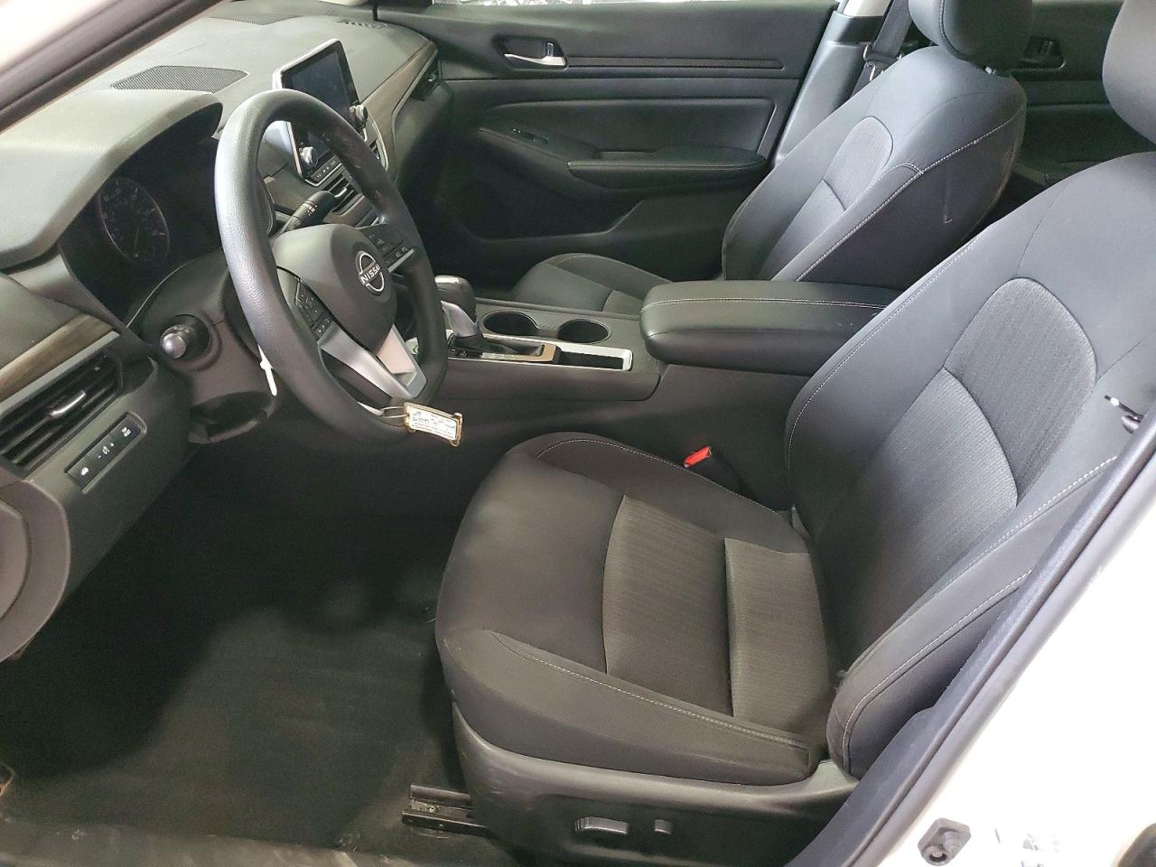 2025 NISSAN ALTIMA 2.5 SV photo 13