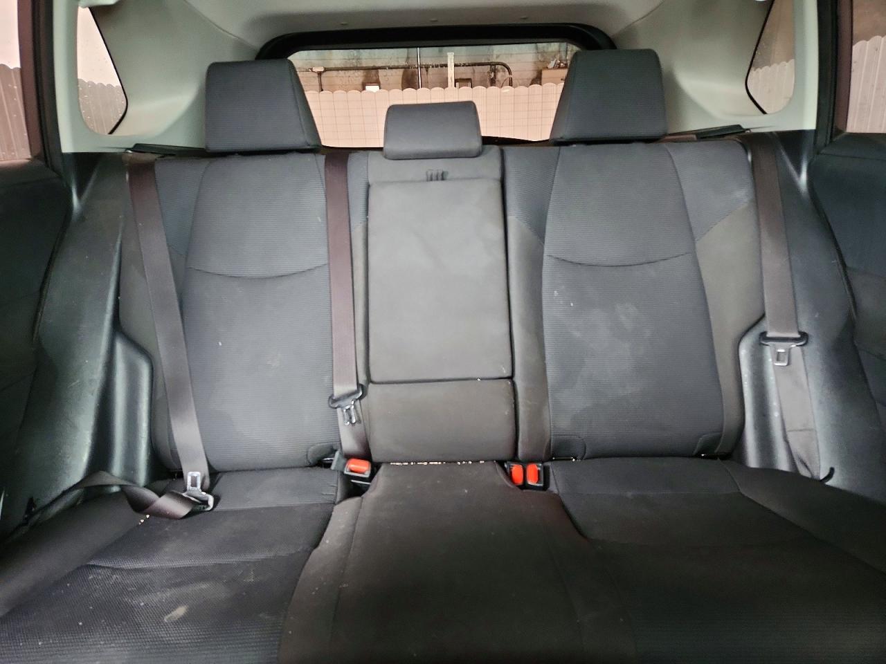 2019 TOYOTA RAV4 LE photo 19