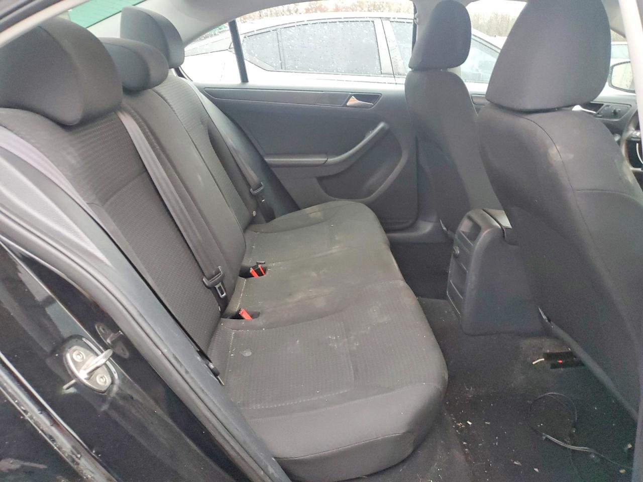 2015 VOLKSWAGEN JETTA BASE photo 28