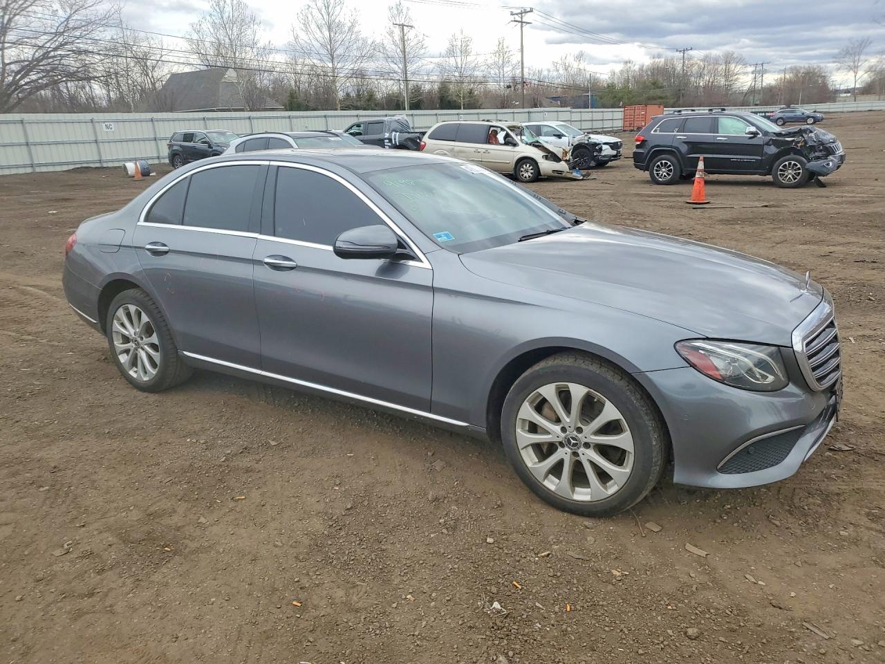 2017 MERCEDES-BENZ E 300 4MATIC photo 4
