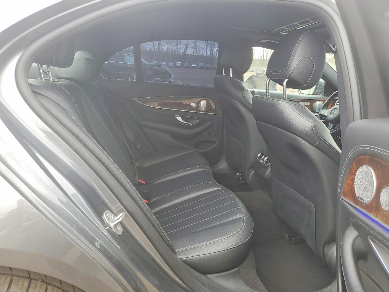 2017 MERCEDES-BENZ E 300 4MATIC photo 10