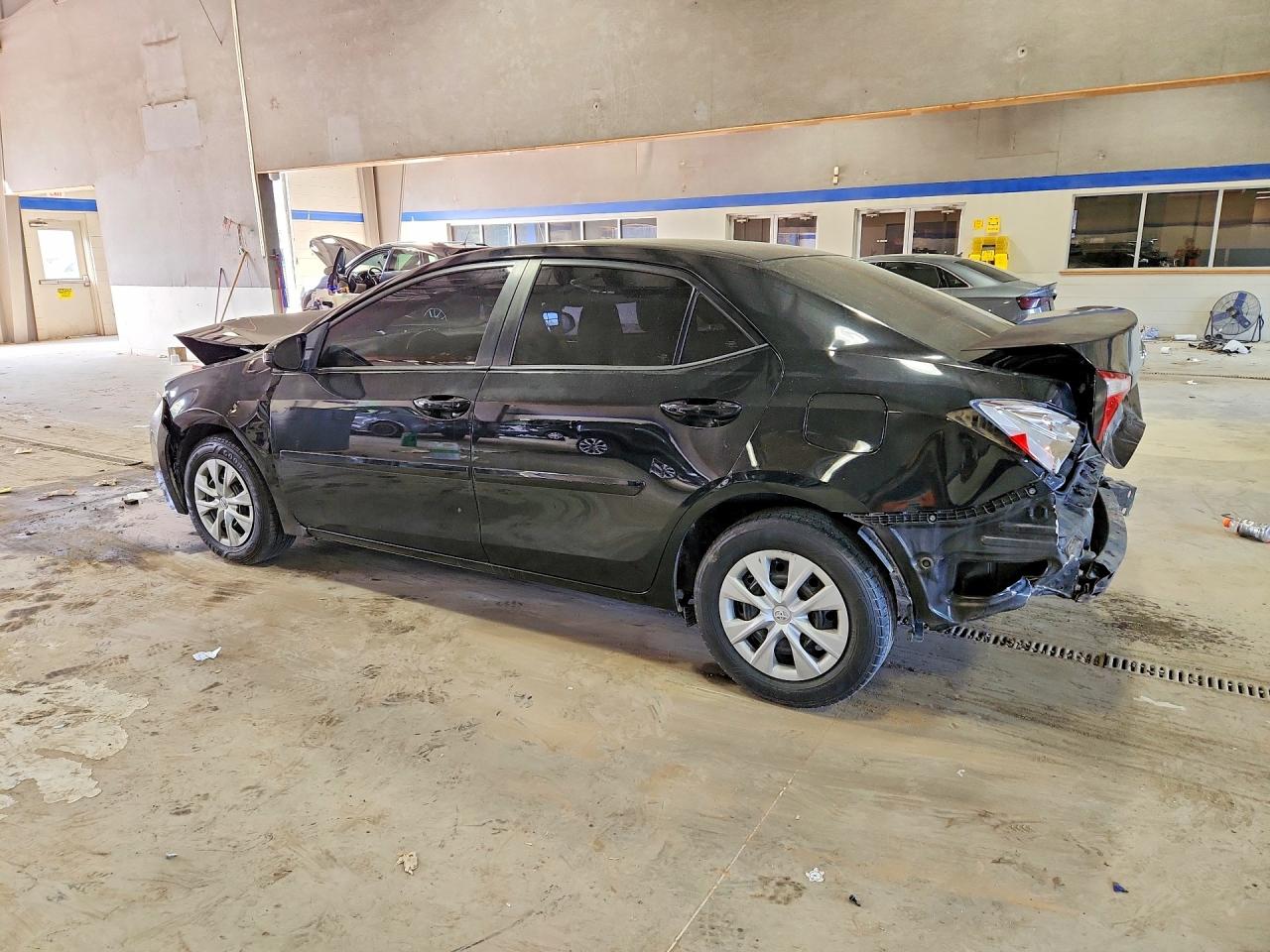 2014 TOYOTA COROLLA L photo 3