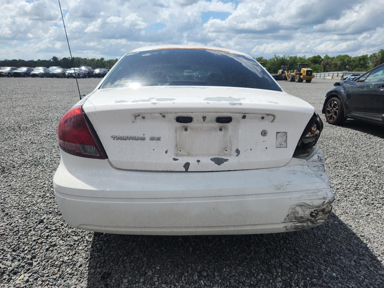 2006 FORD TAURUS SE photo 6