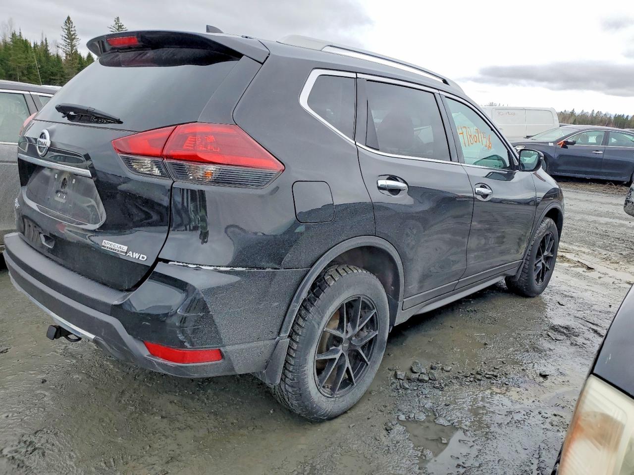2020 NISSAN ROGUE S photo 5