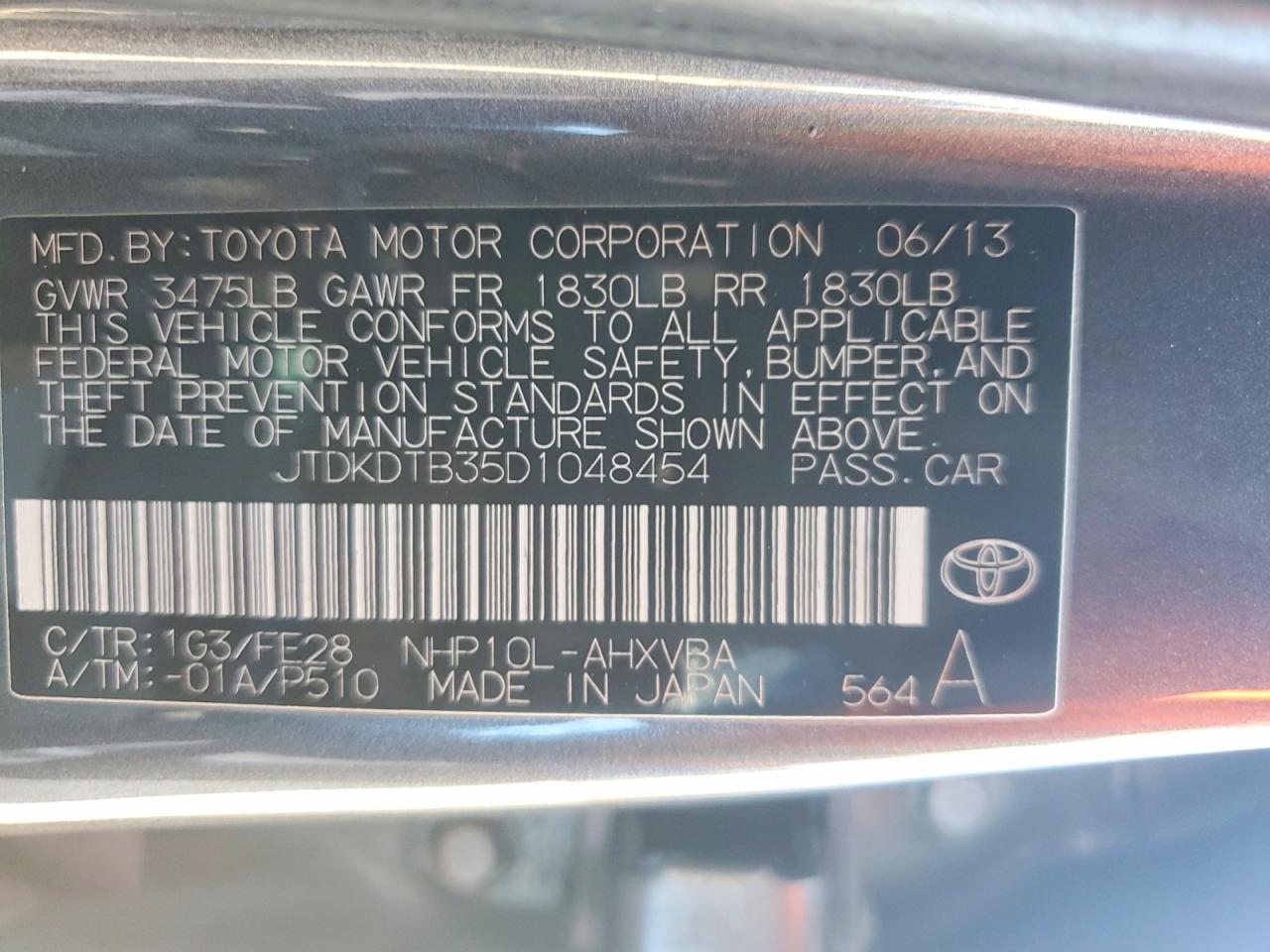 2013 TOYOTA PRIUS C FOUR photo 25