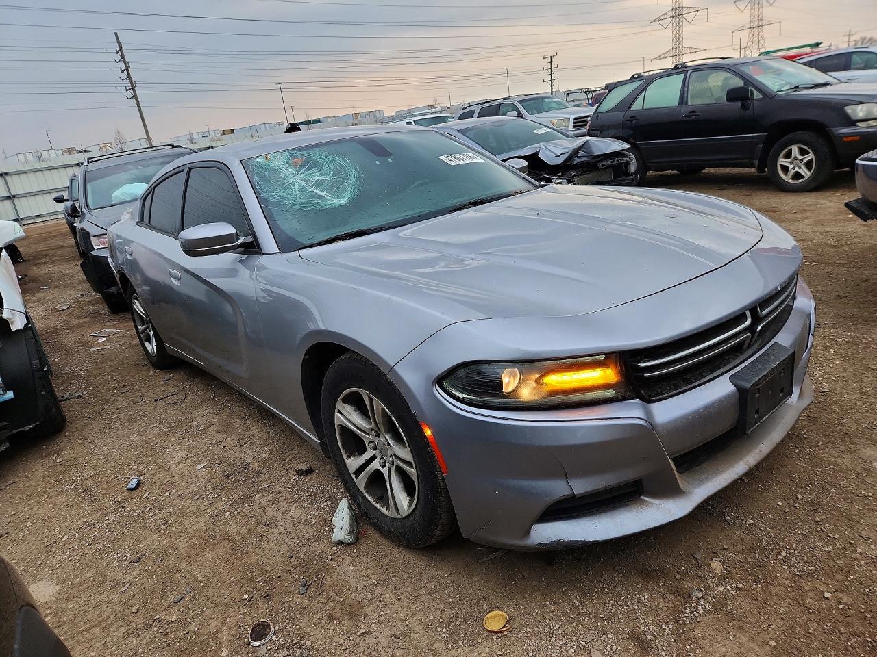 2016 DODGE CHARGER SE photo 4
