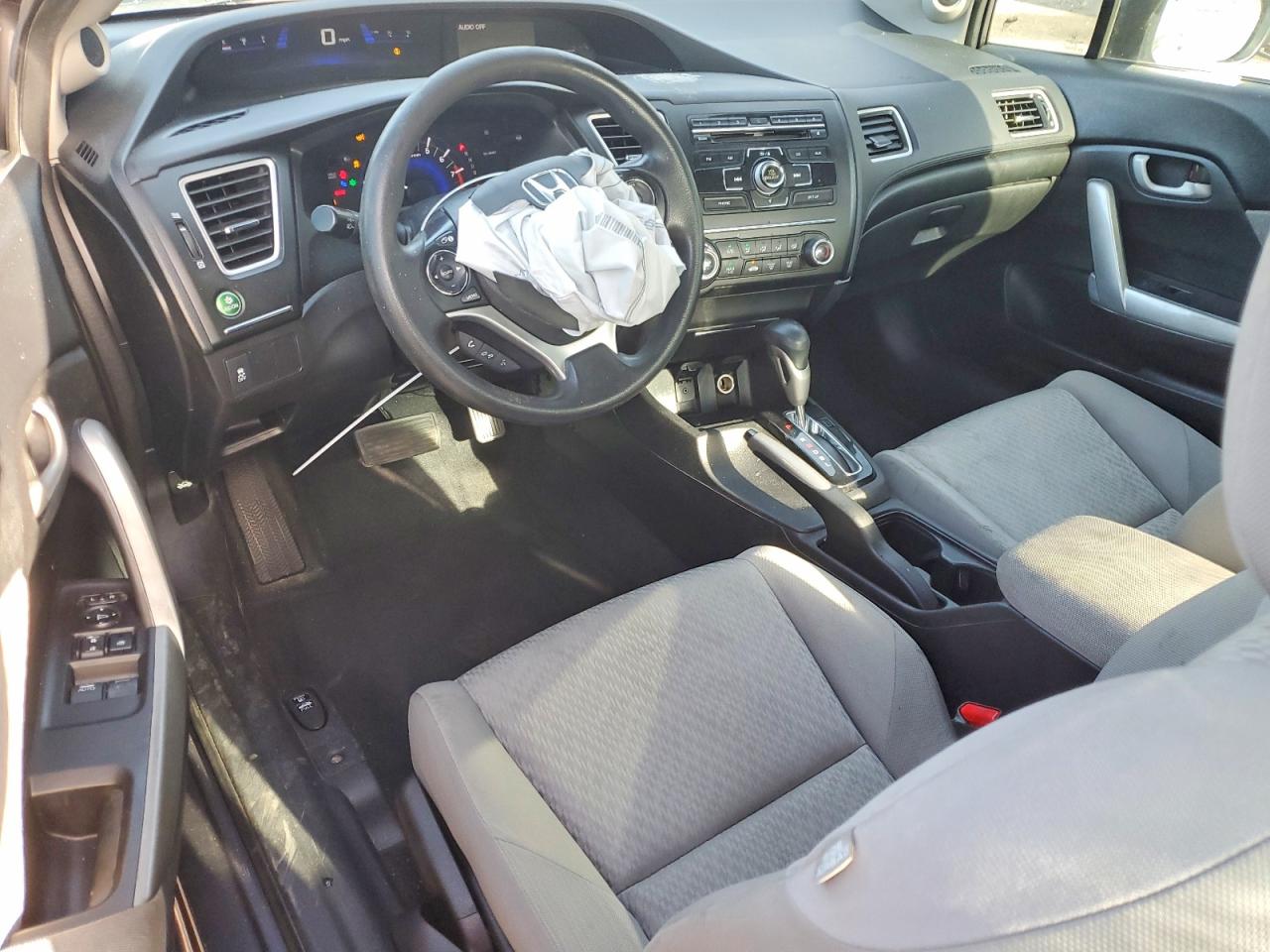 2015 HONDA CIVIC LX photo 15