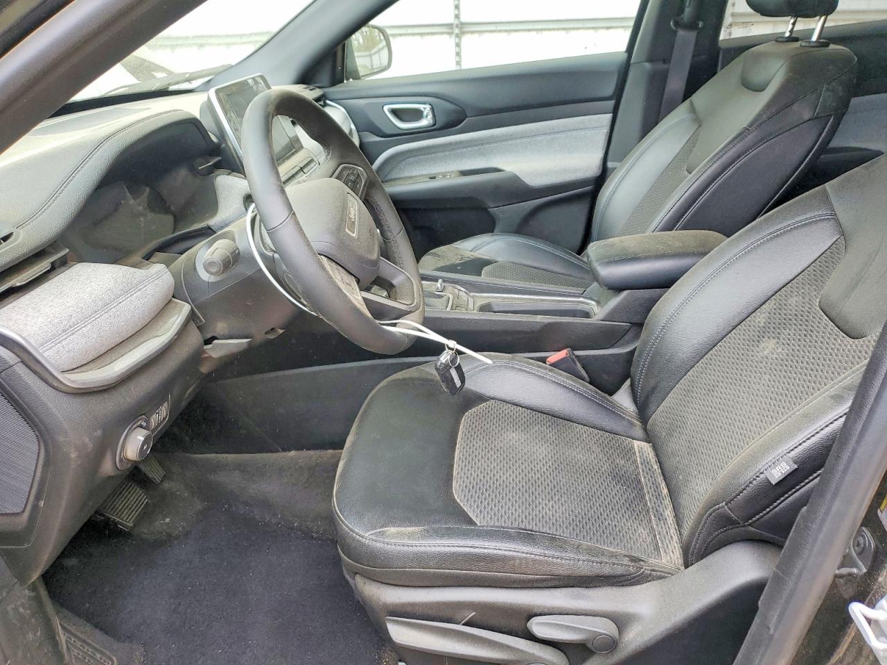 2025 JEEP COMPASS LATITUDE photo 19