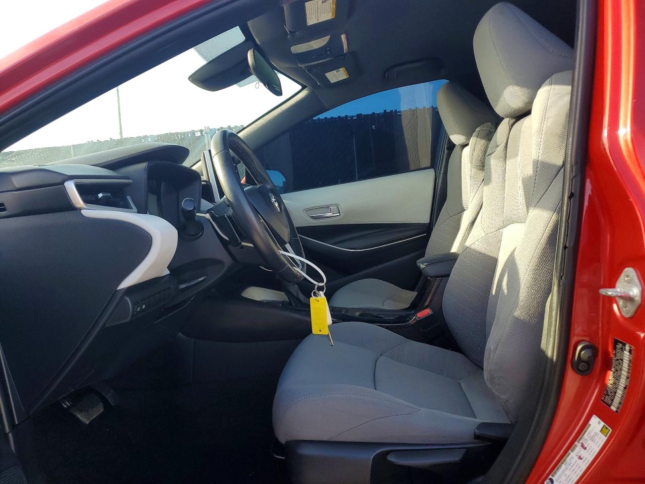 2020 TOYOTA COROLLA SE photo 13