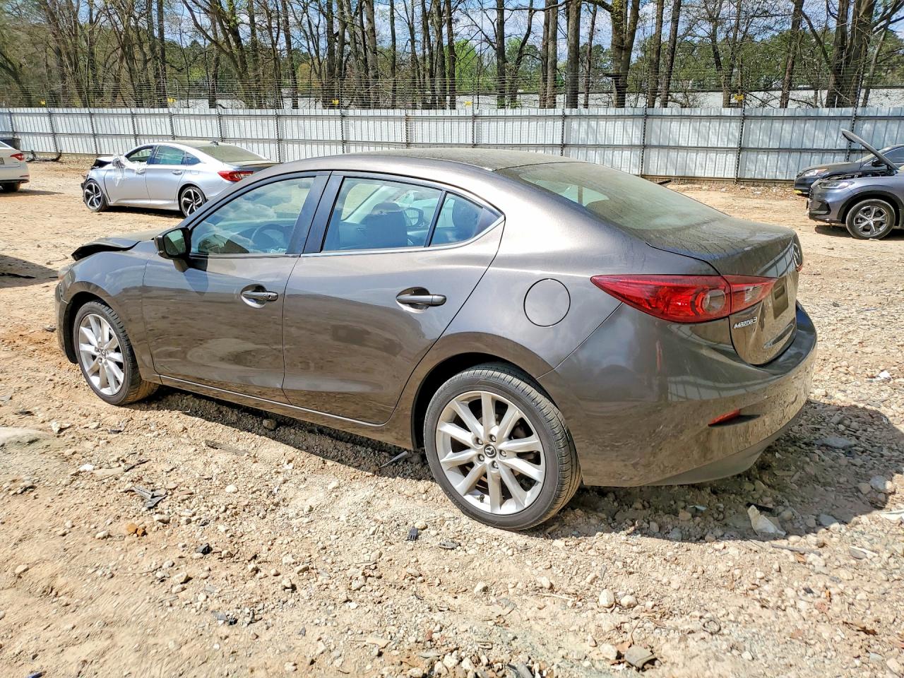 2017 MAZDA 3 TOURING photo 4