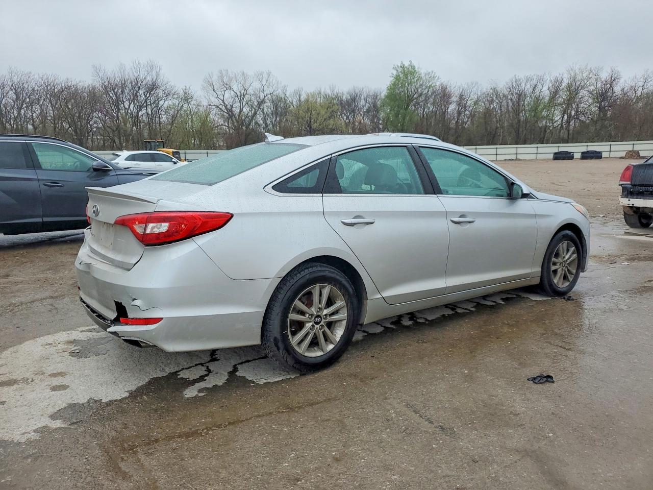 2017 HYUNDAI SONATA photo 3
