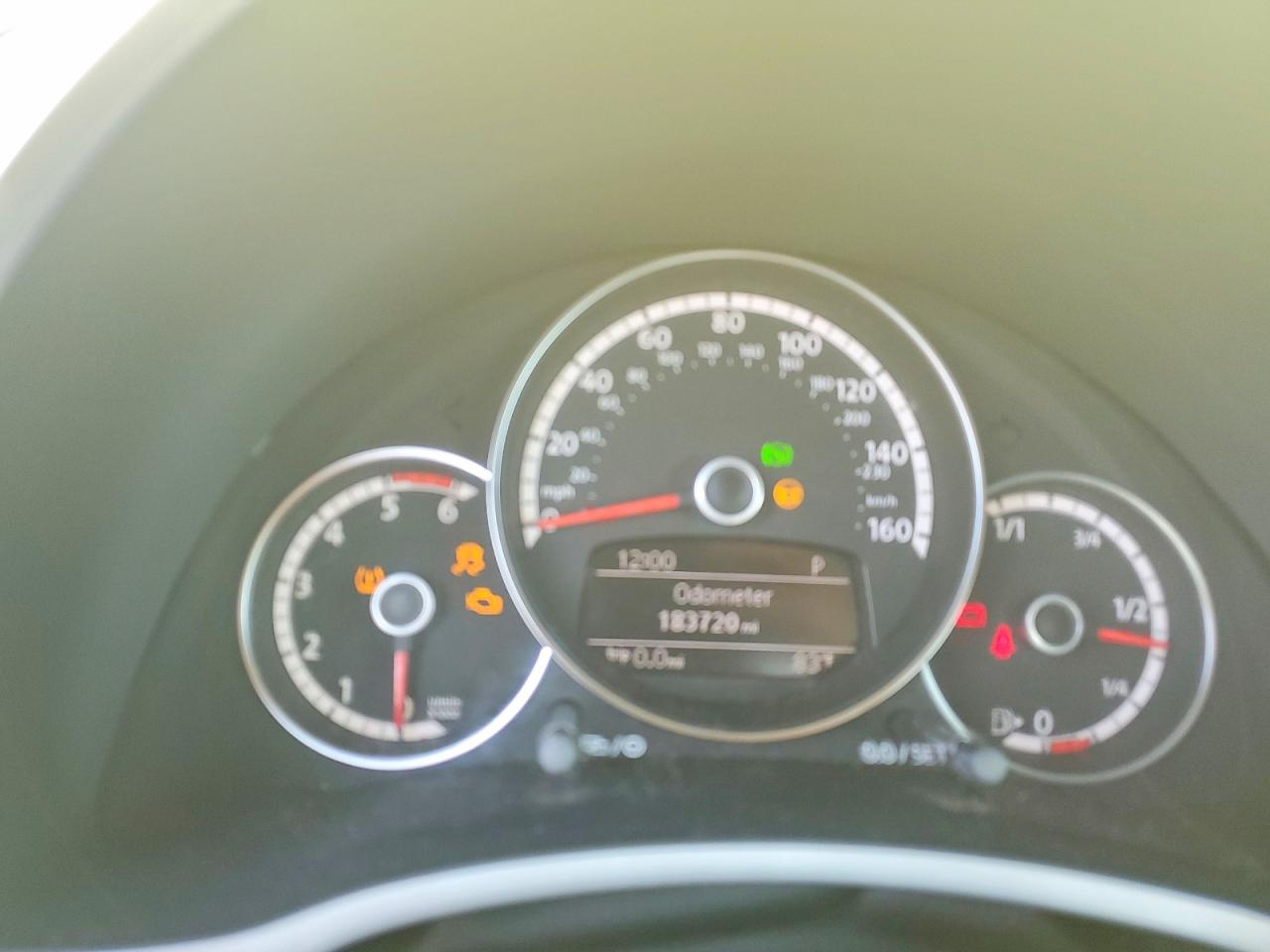 2013 VOLKSWAGEN BEETLE photo 17