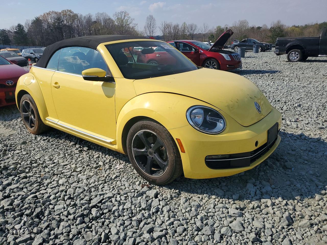2013 VOLKSWAGEN BEETLE photo 7