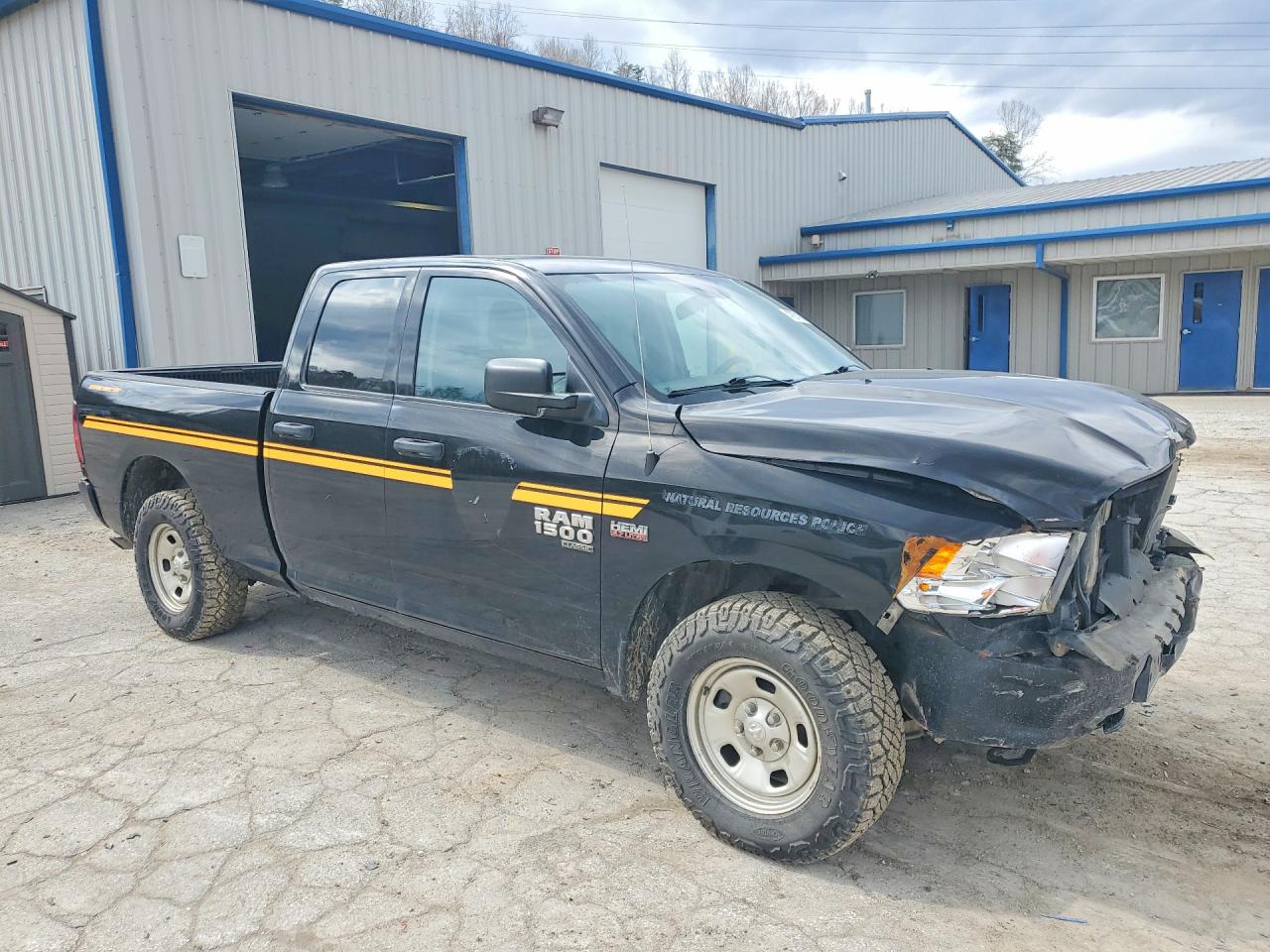 2021 RAM 1500 CLASSIC TRADESMAN photo 4