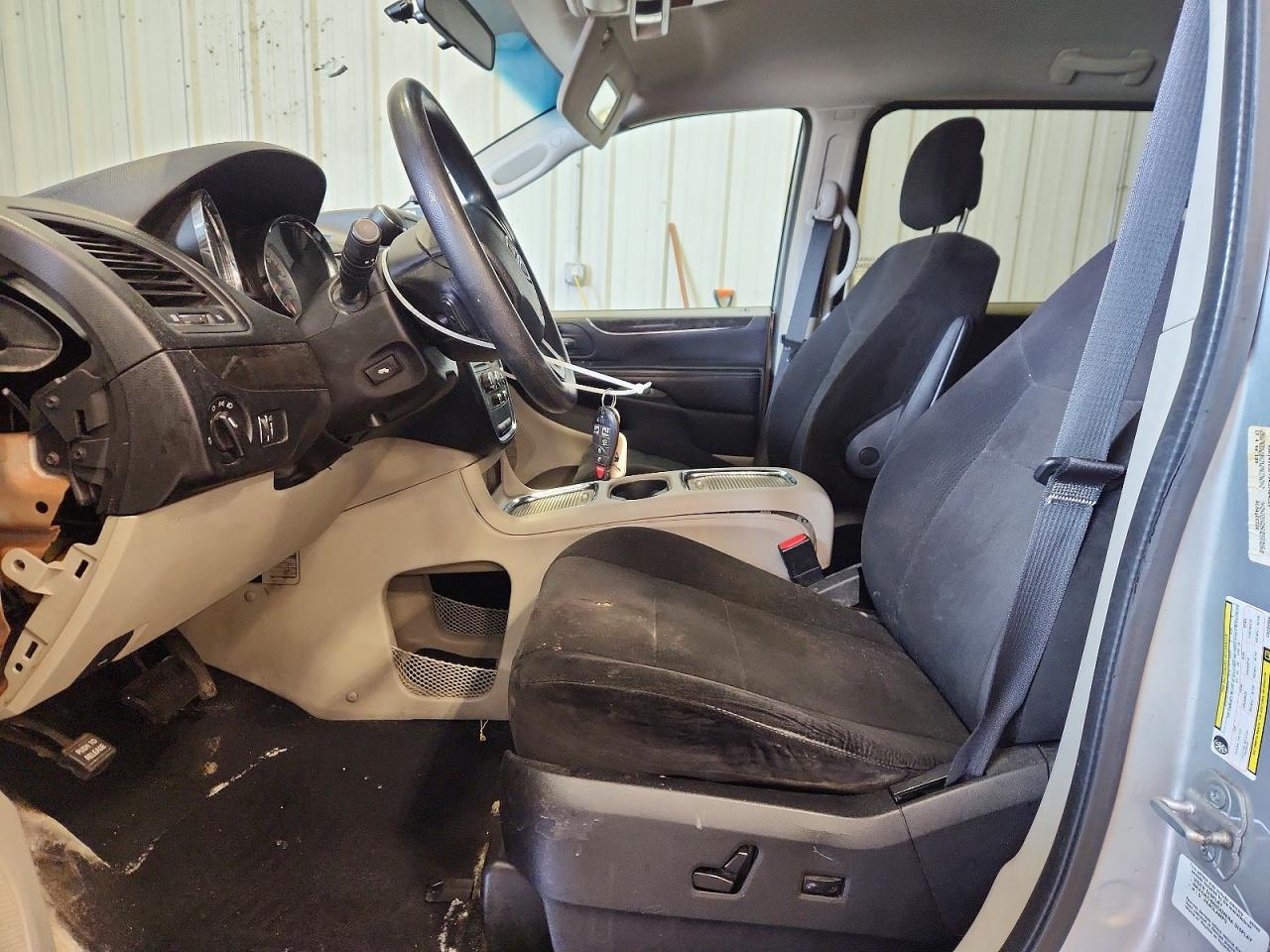 2012 DODGE GRAND CARAVAN SXT photo 13