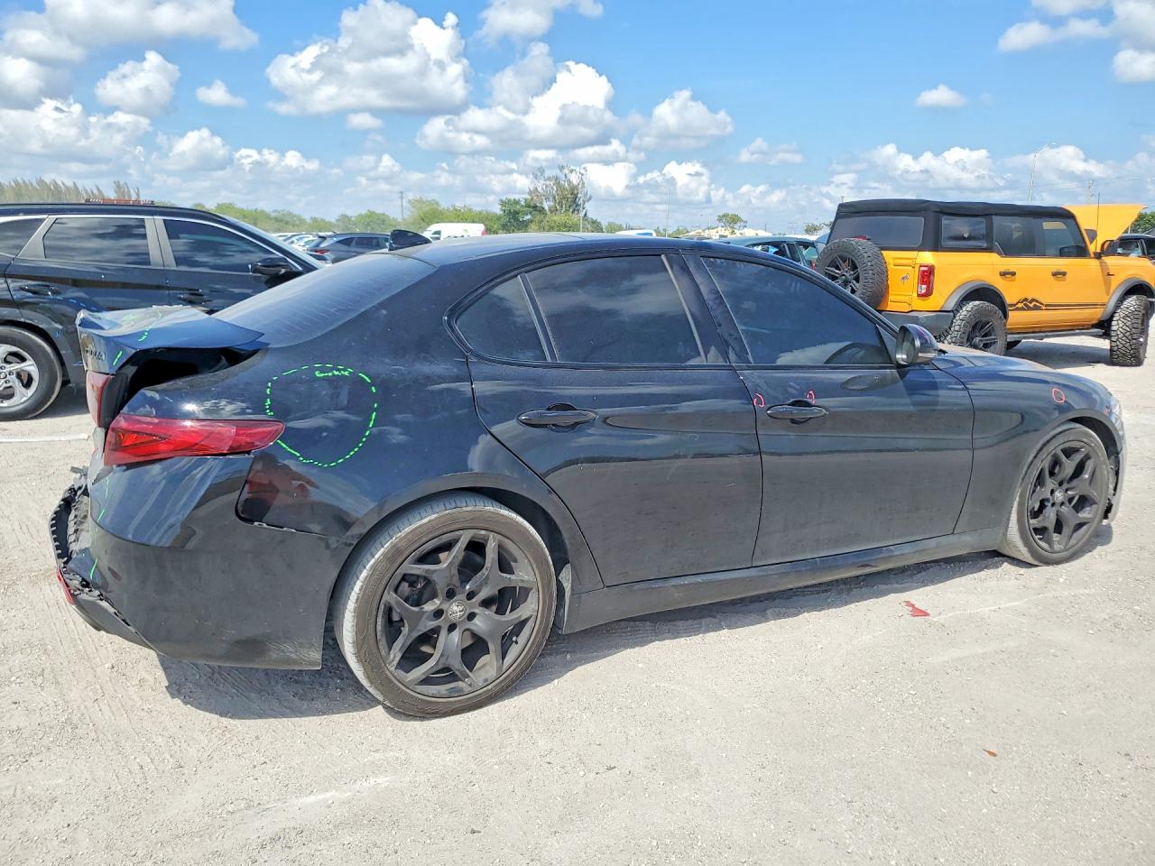 2021 ALFA ROMEO GIULIA SPORT photo 5