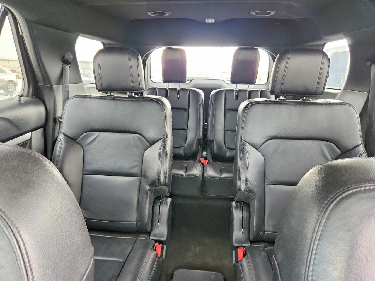 2016 FORD EXPLORER XLT photo 19