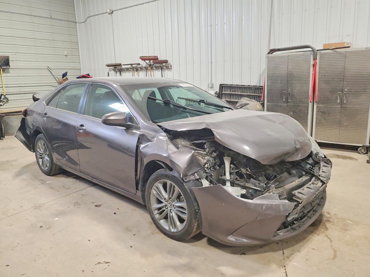 2015 TOYOTA CAMRY SE photo 7
