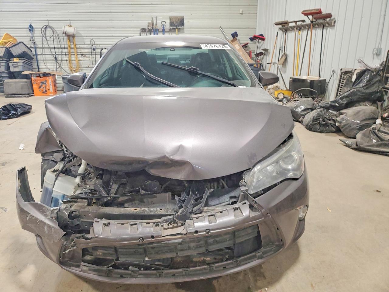 2015 TOYOTA CAMRY SE photo 9