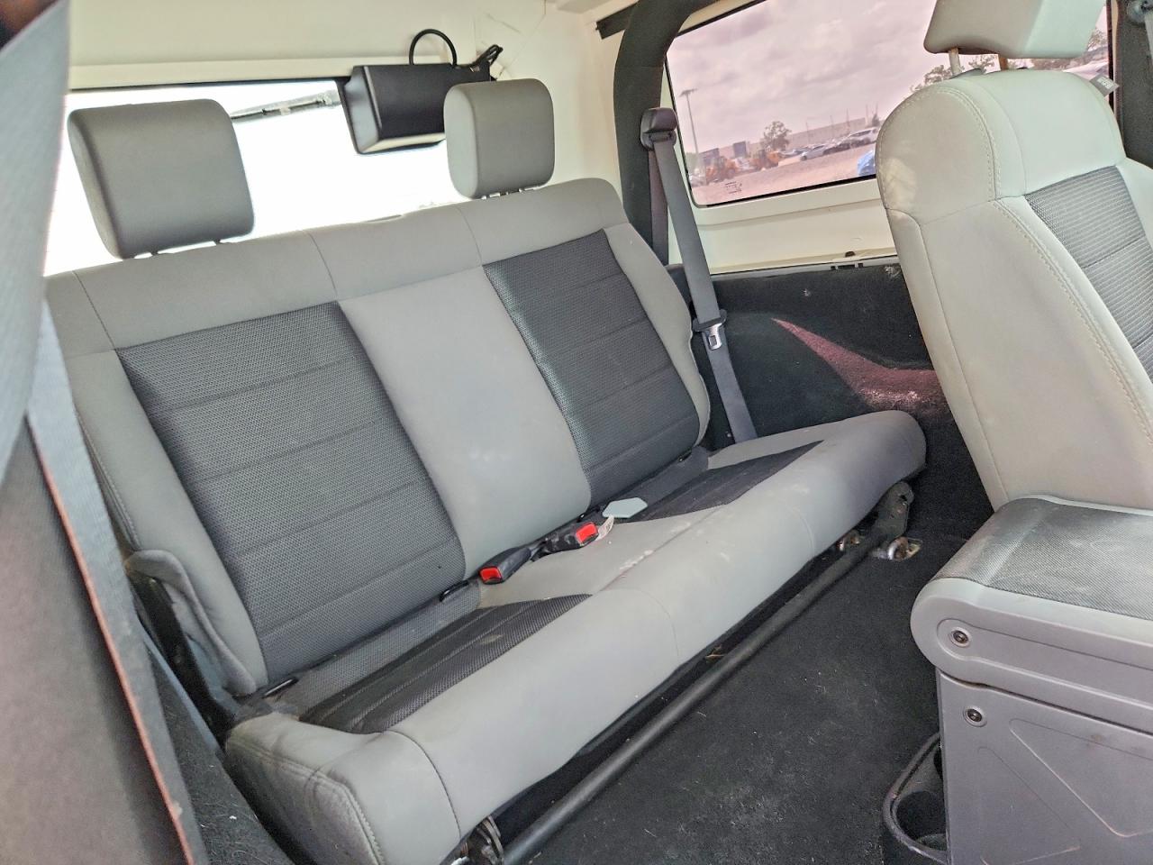 2010 JEEP WRANGLER SAHARA photo 31