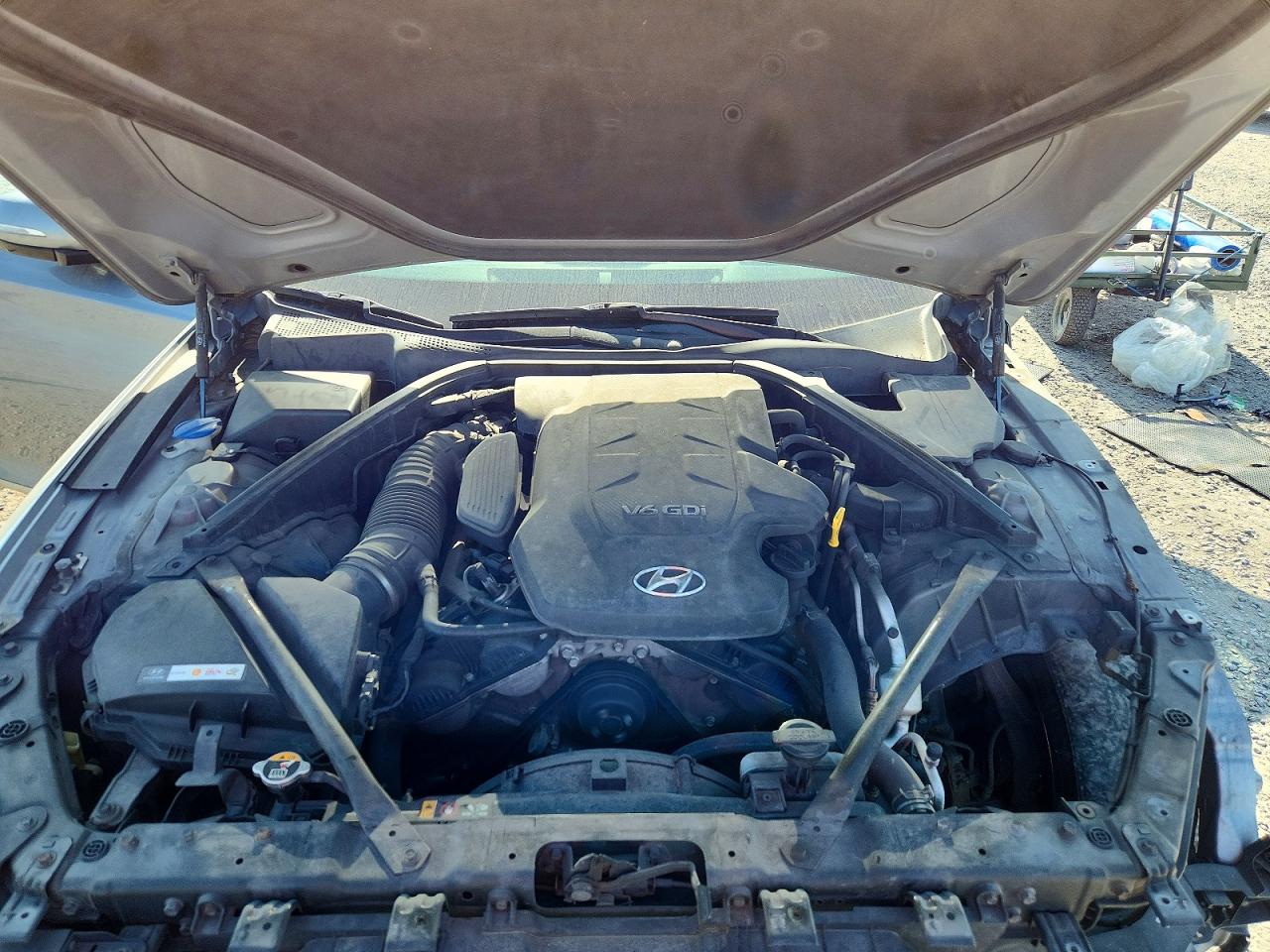2015 HYUNDAI GENESIS 3.8L photo 21
