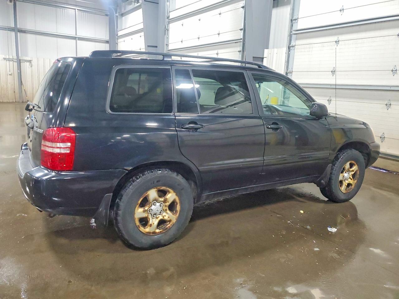 2003 TOYOTA HIGHLANDER BASE photo 3
