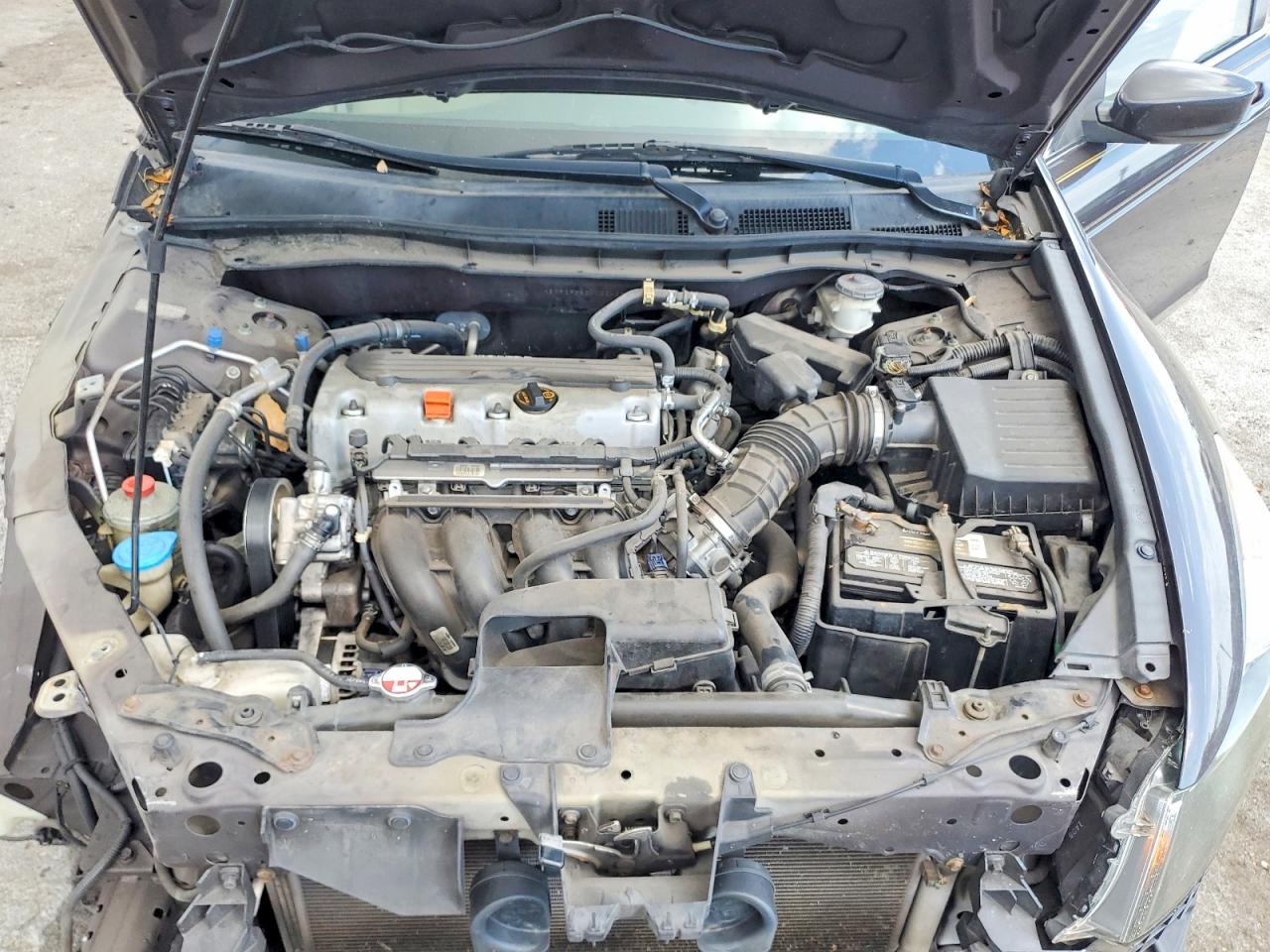 2012 HONDA ACCORD LX photo 21