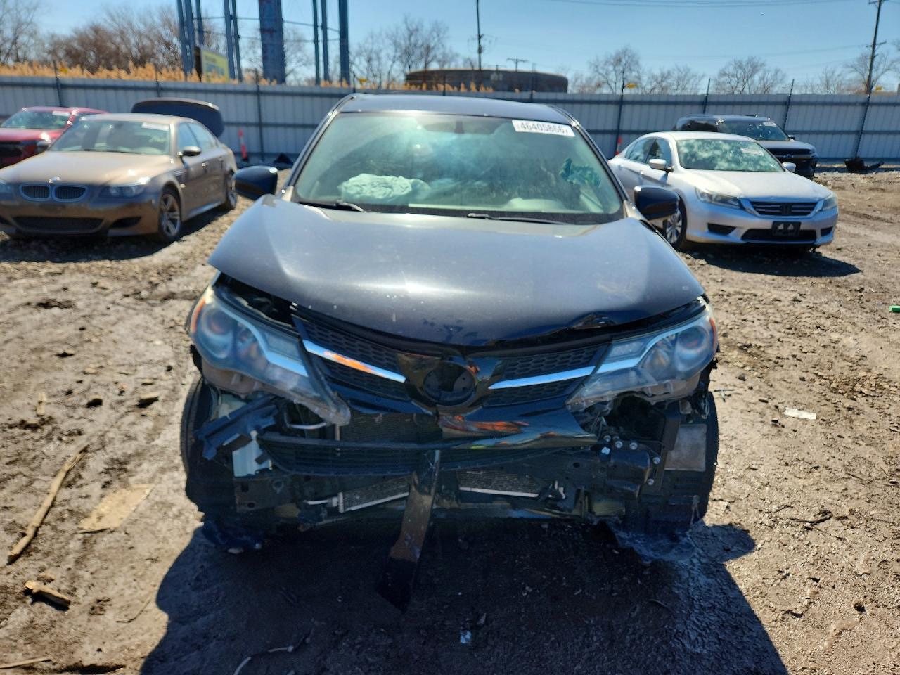 2015 TOYOTA RAV4 LE photo 9