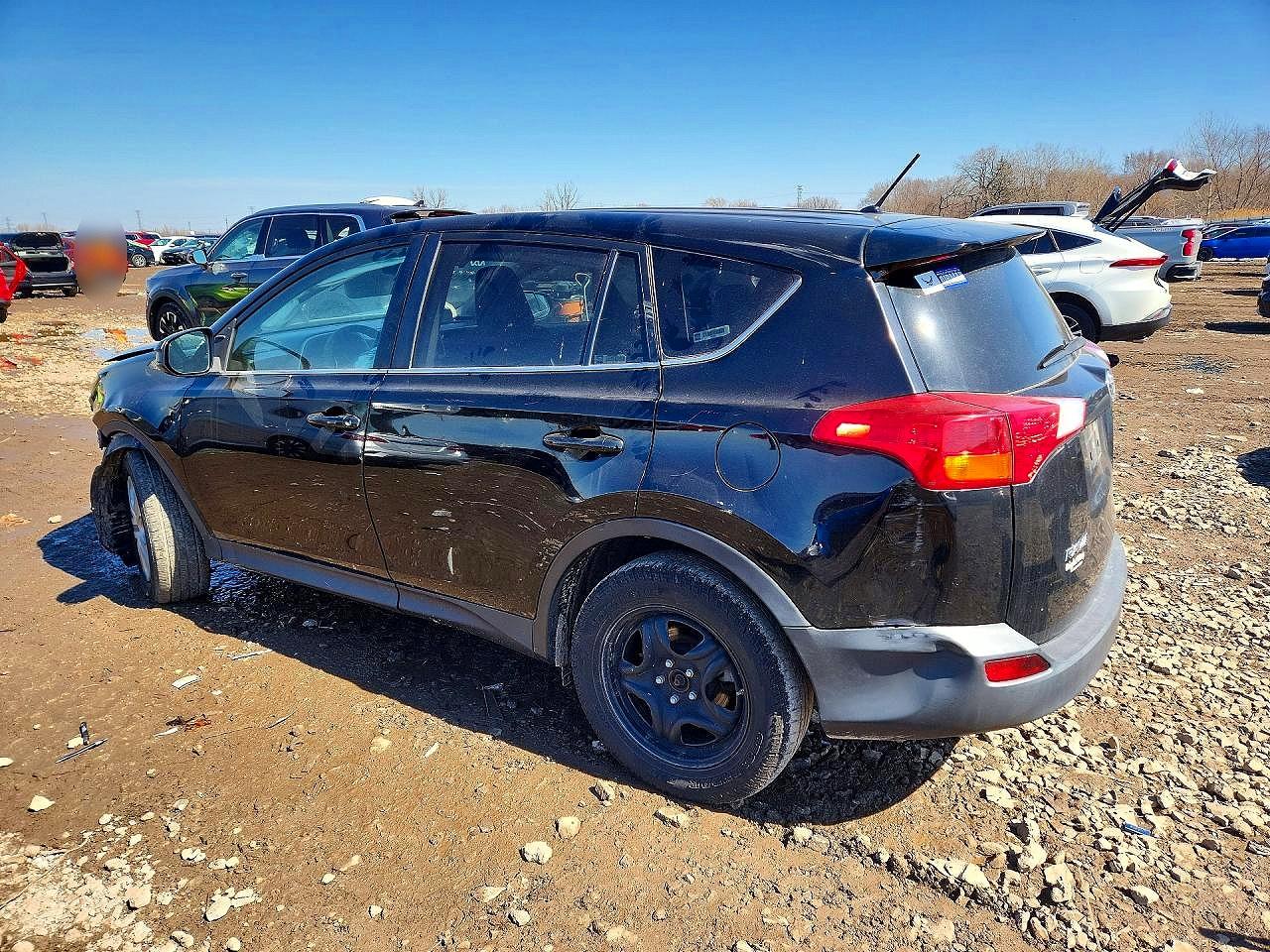 2015 TOYOTA RAV4 LE photo 3