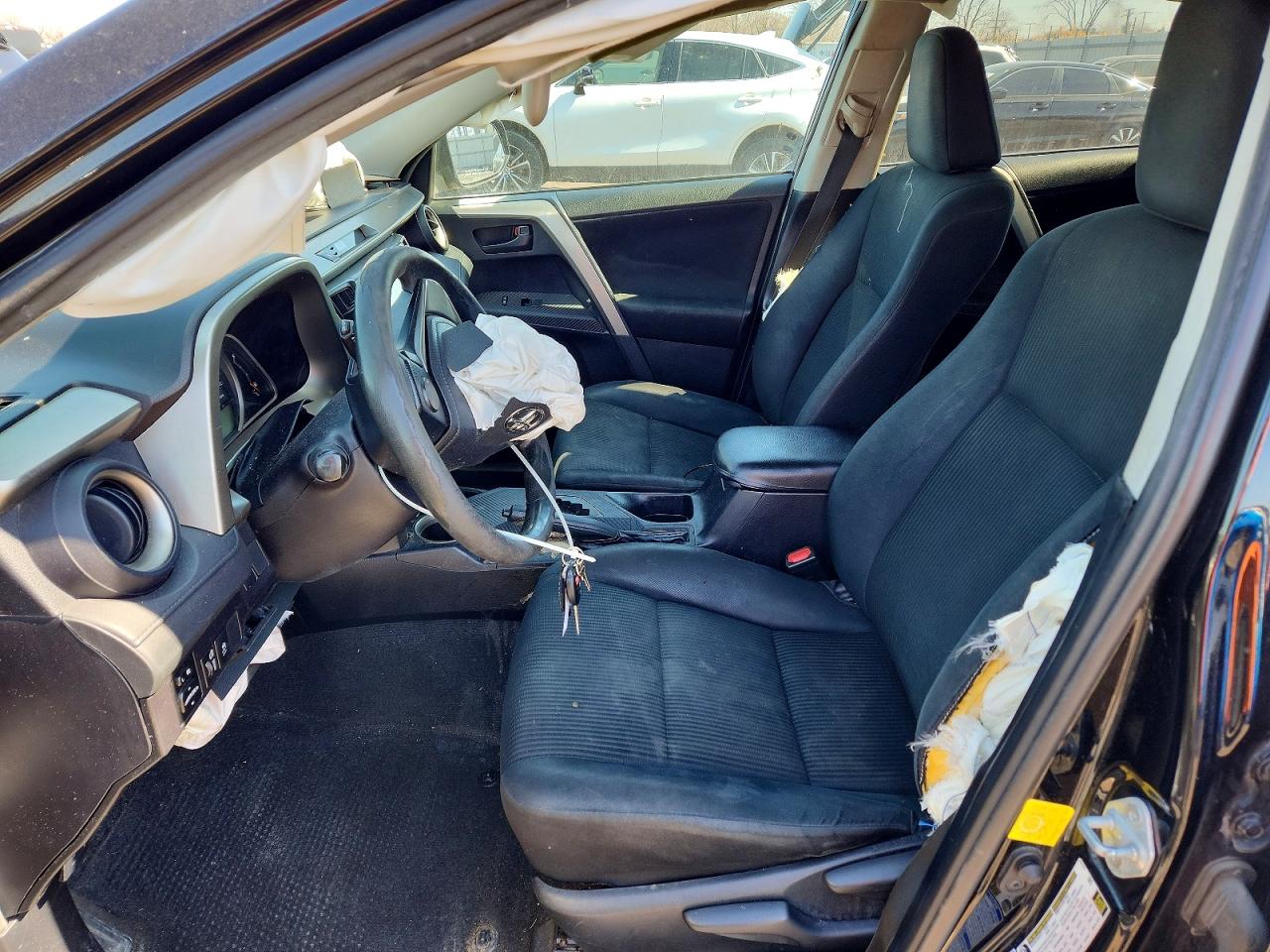 2015 TOYOTA RAV4 LE photo 13