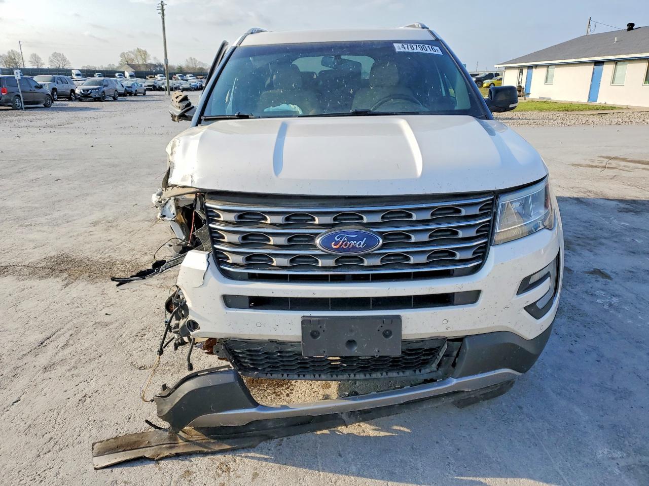 2016 FORD EXPLORER XLT photo 9