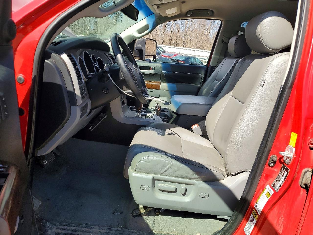 2010 TOYOTA TUNDRA LIMITED photo 7