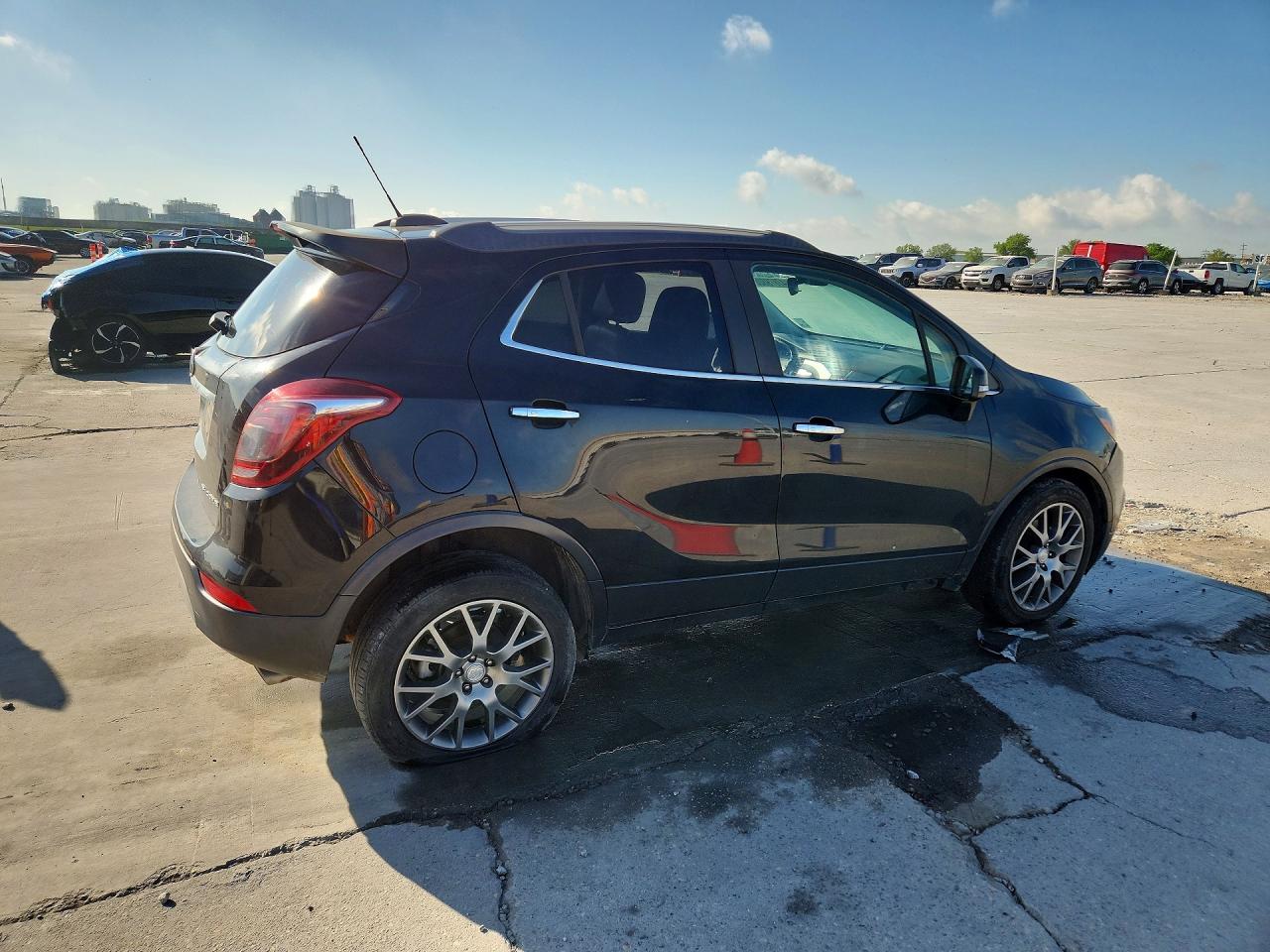 2018 BUICK ENCORE SPORT TOURING photo 5
