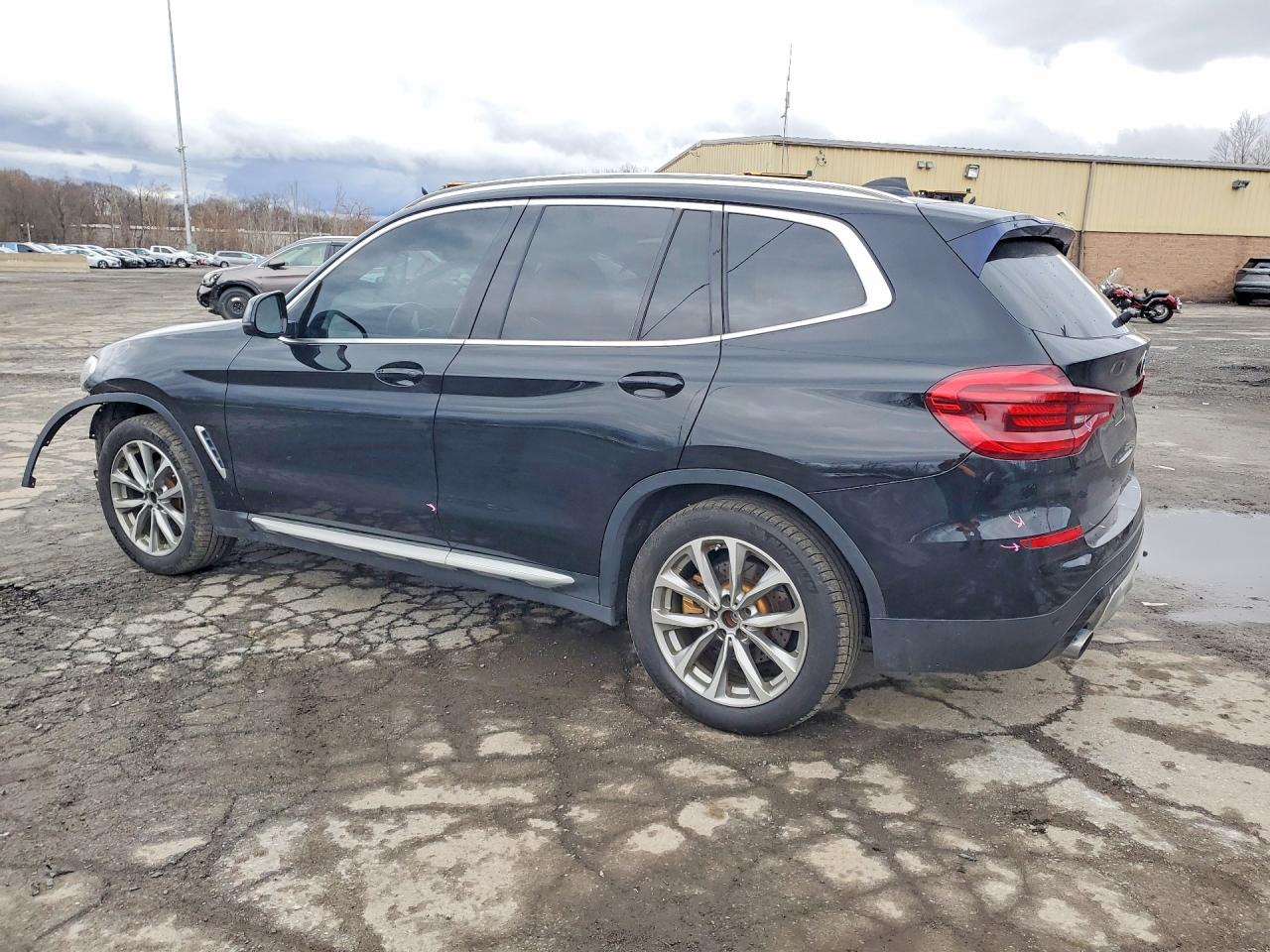 2019 BMW X3 XDRIVE30I photo 3