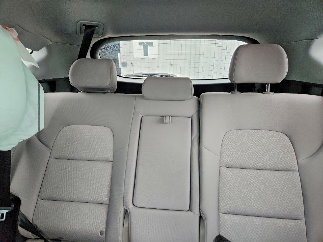 2018 HYUNDAI TUCSON SE photo 28