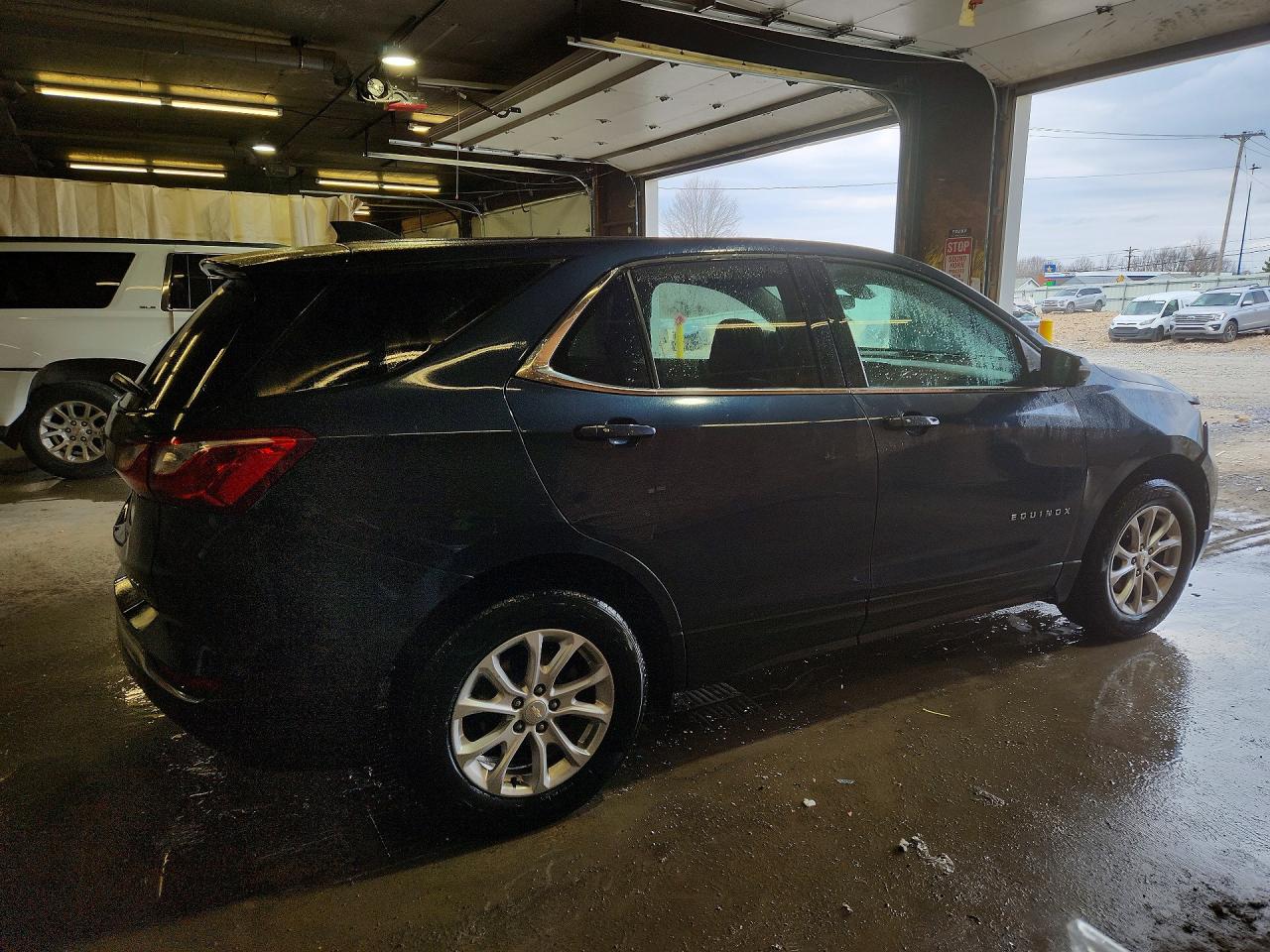 2019 CHEVROLET EQUINOX LT photo 3