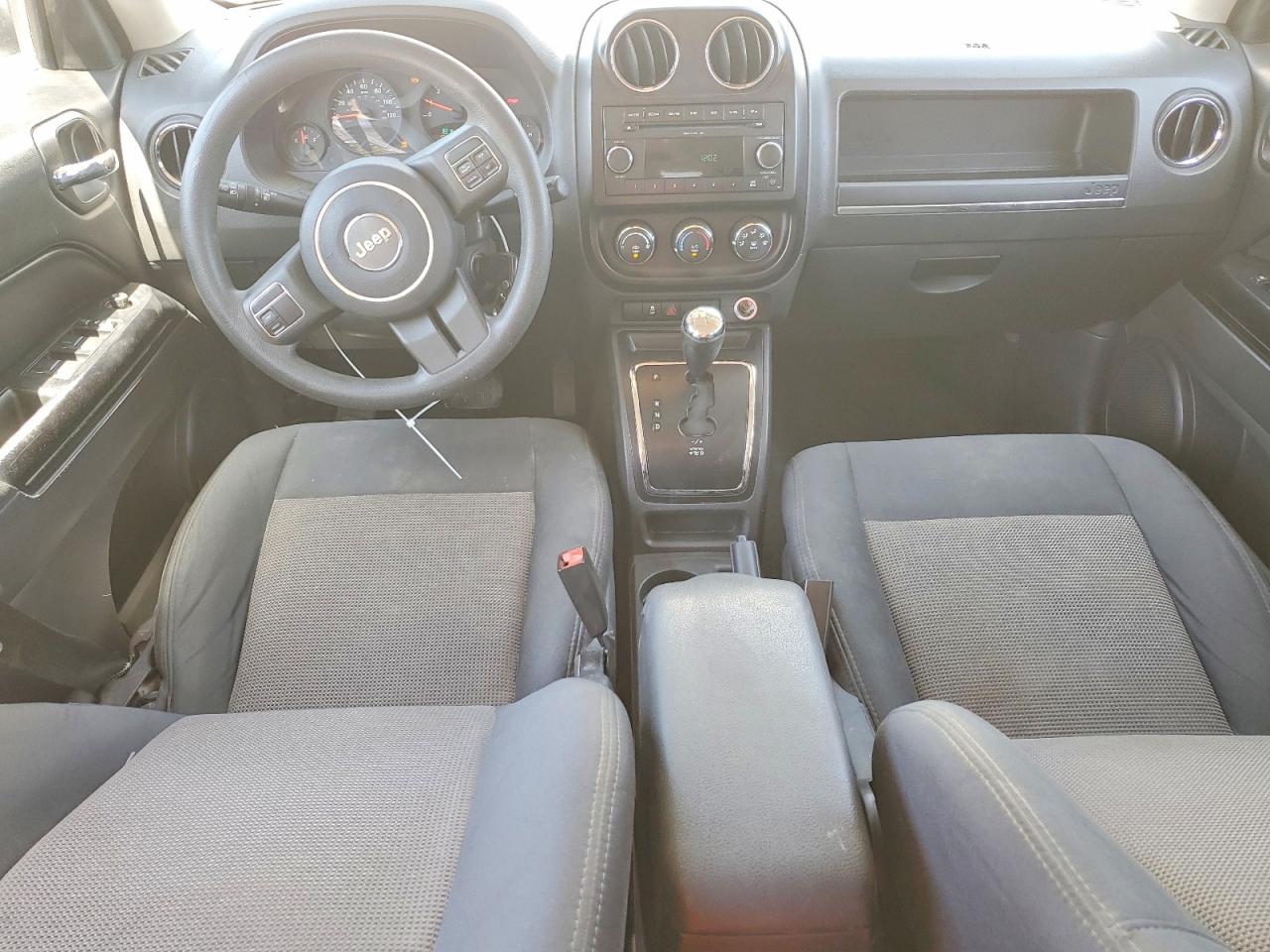 2012 JEEP PATRIOT photo 22
