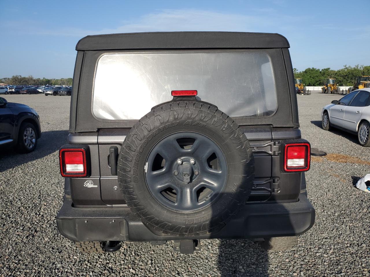 2018 JEEP WRANGLER UNLIMITED SPORT photo 6