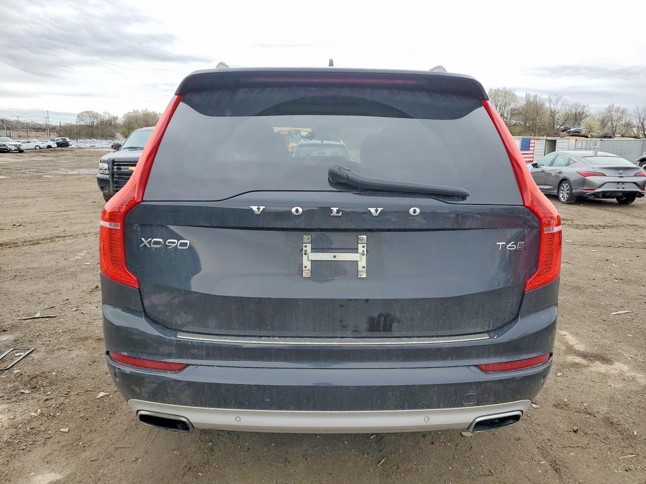 2019 VOLVO XC90 T6 MOMENTUM photo 6