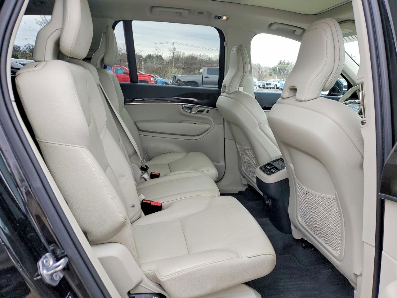 2019 VOLVO XC90 T6 MOMENTUM photo 11
