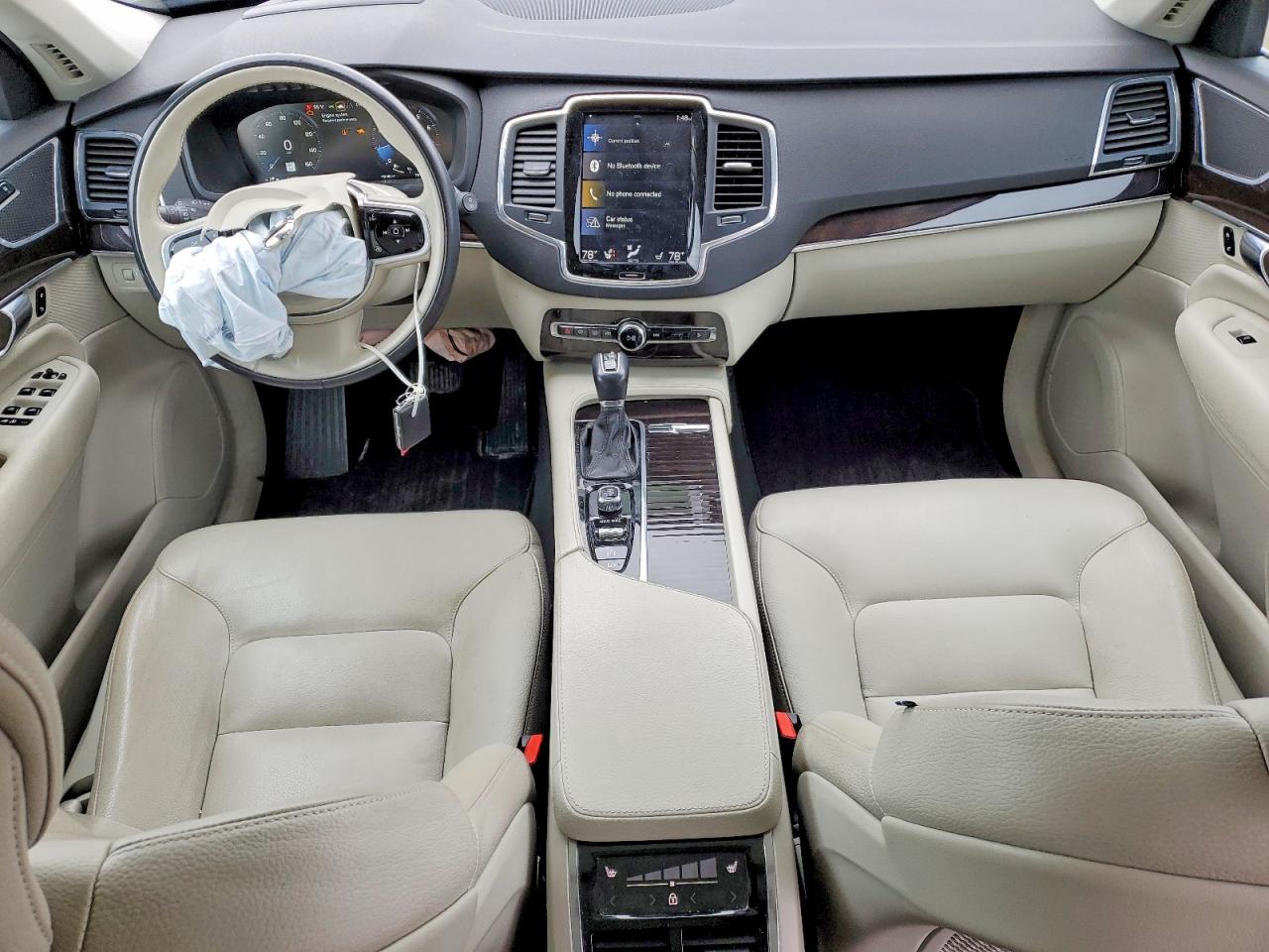 2019 VOLVO XC90 T6 MOMENTUM photo 8
